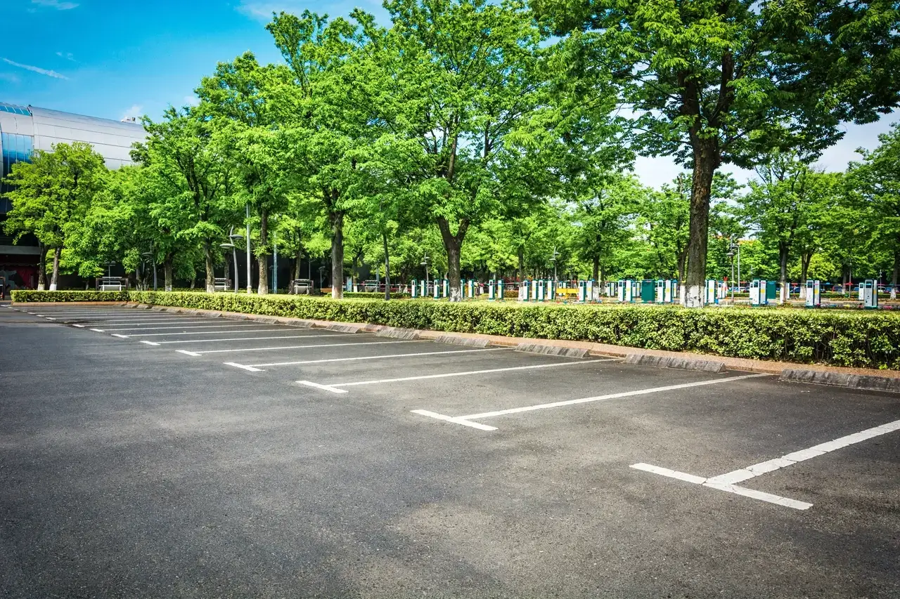 Empty Parking Lot Tottenham Stadium